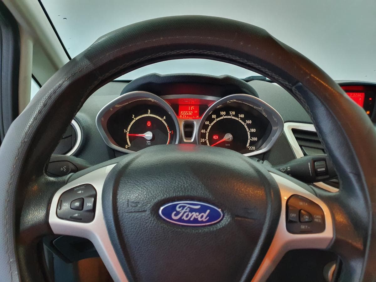Ford Fiesta 1.6TDCI · Ano 2012 — imagen 43