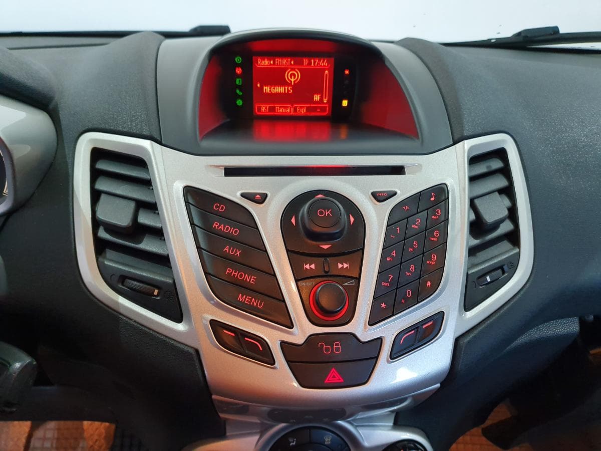 Ford Fiesta 1.6TDCI · Ano 2012 — imagen 42