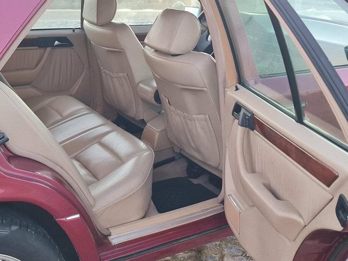 Mercedes-Benz 300E 24V · Ano 1995 — imagem 14