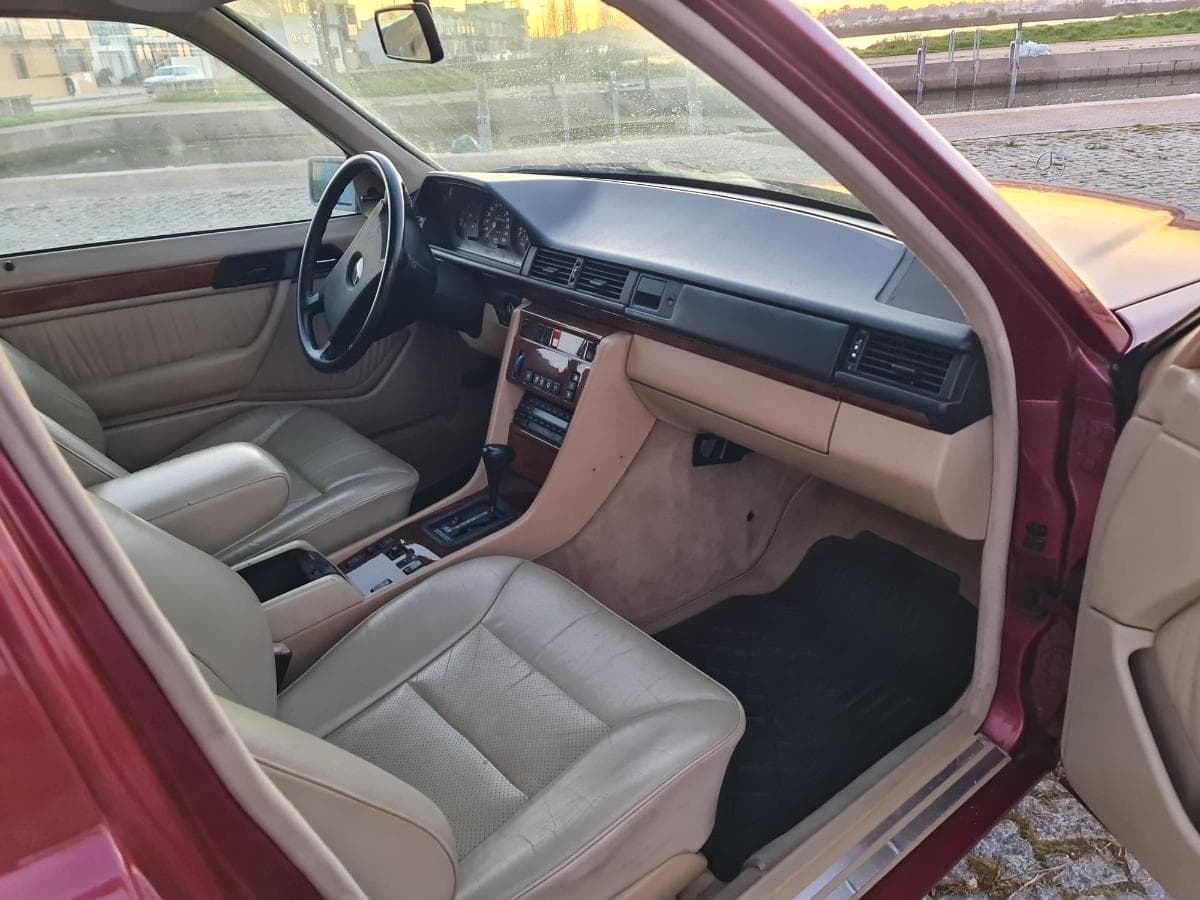 Mercedes-Benz 300E 24V · Ano 1995 — imagem 27
