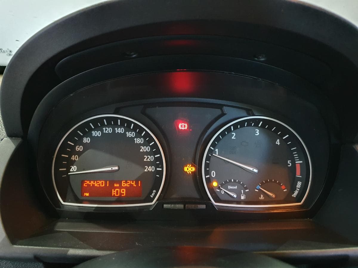 BMW X3 2.0D · Ano 2006 — image 36