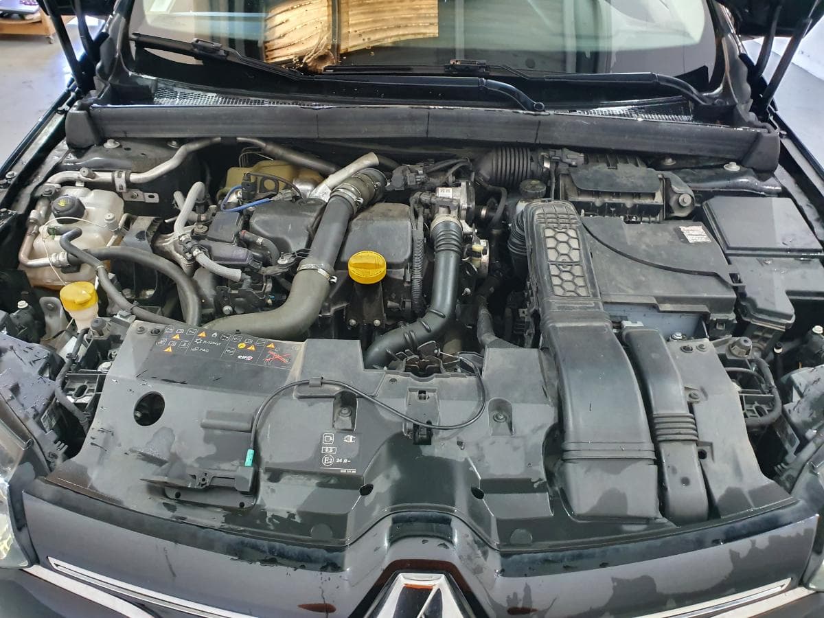 Renault Mégane 1.5DCI · Ano 2017 — imagem 15