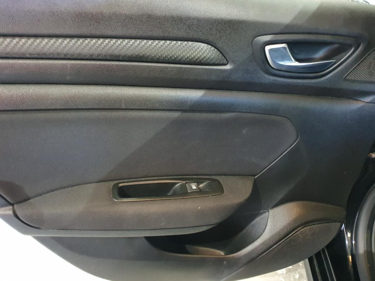 Renault Mégane 1.5DCI · Ano 2017 — imagem 39