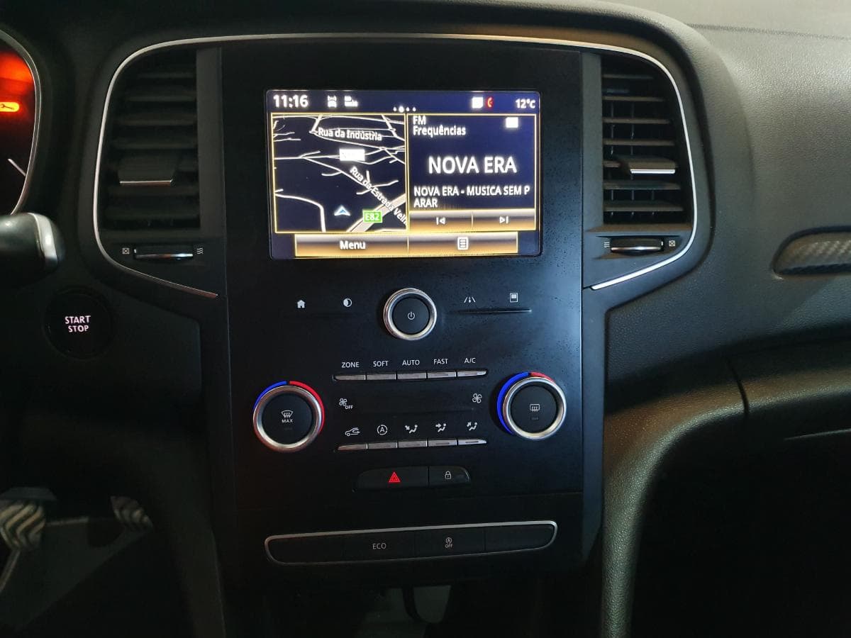 Renault Mégane 1.5DCI · Ano 2017 — imagem 45