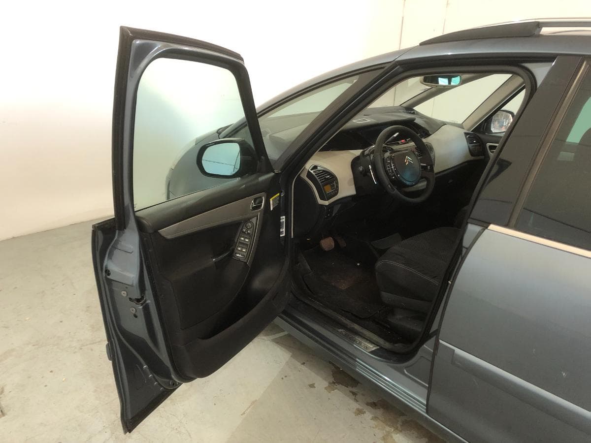Citroën C4 Picasso · Ano 2007 — imagem 17