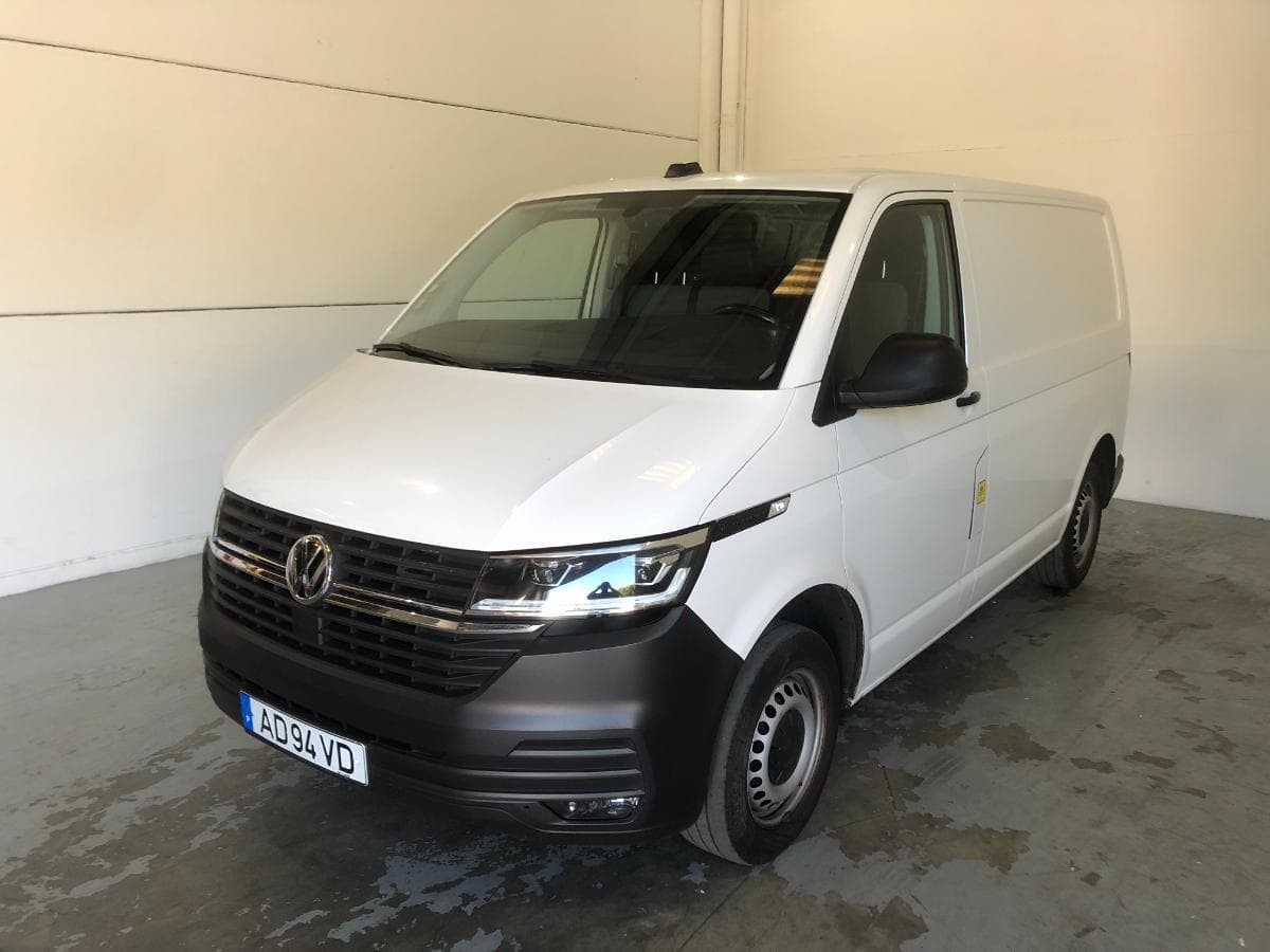 Volkswagen Transporter · Ano 2020 — imagen 2