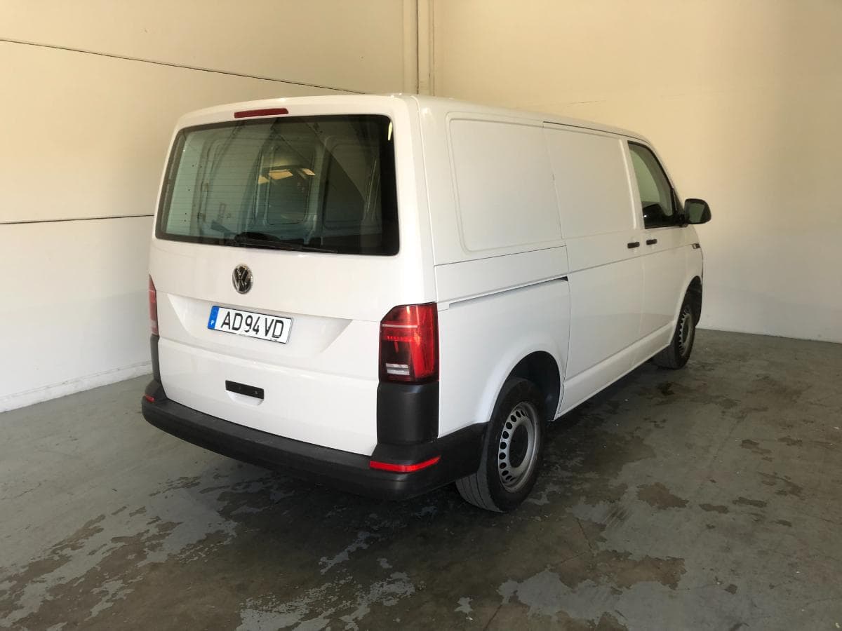 Volkswagen Transporter · Ano 2020 — imagen 4