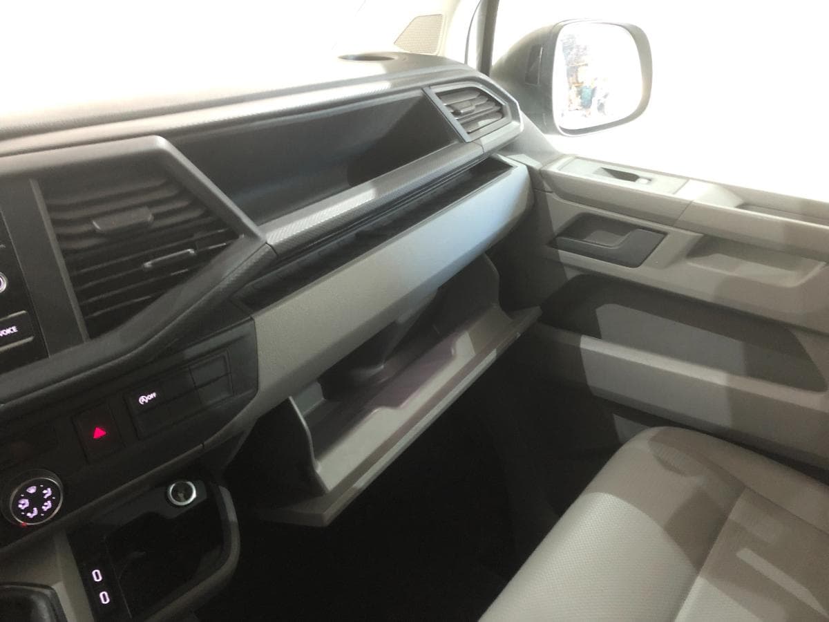 Volkswagen Transporter · Ano 2020 — imagen 18