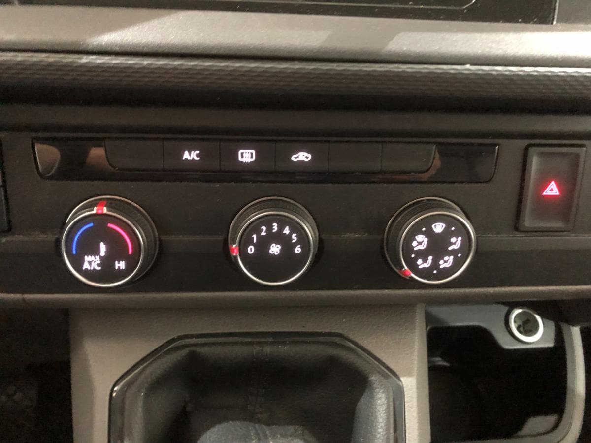 Volkswagen Transporter · Ano 2020 — imagen 23