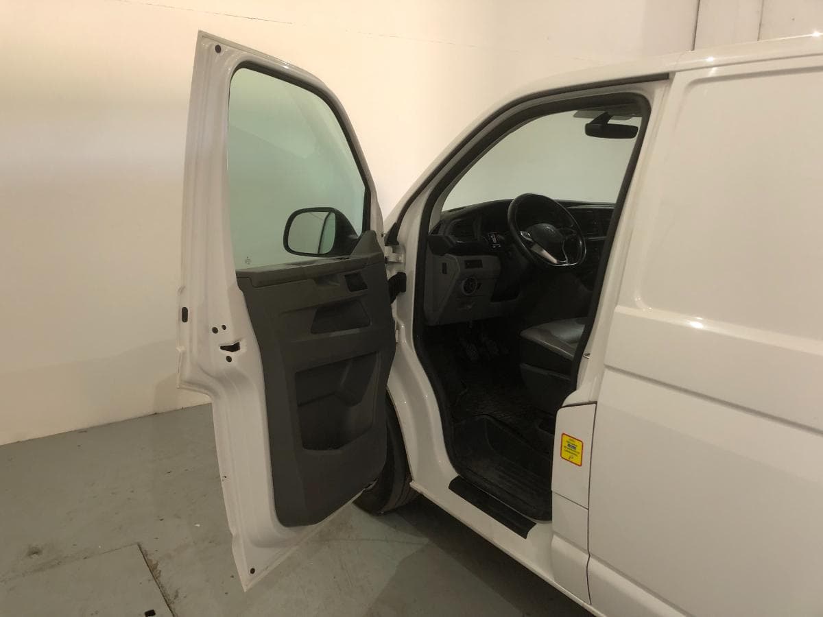 Volkswagen Transporter · Ano 2020 — imagen 16