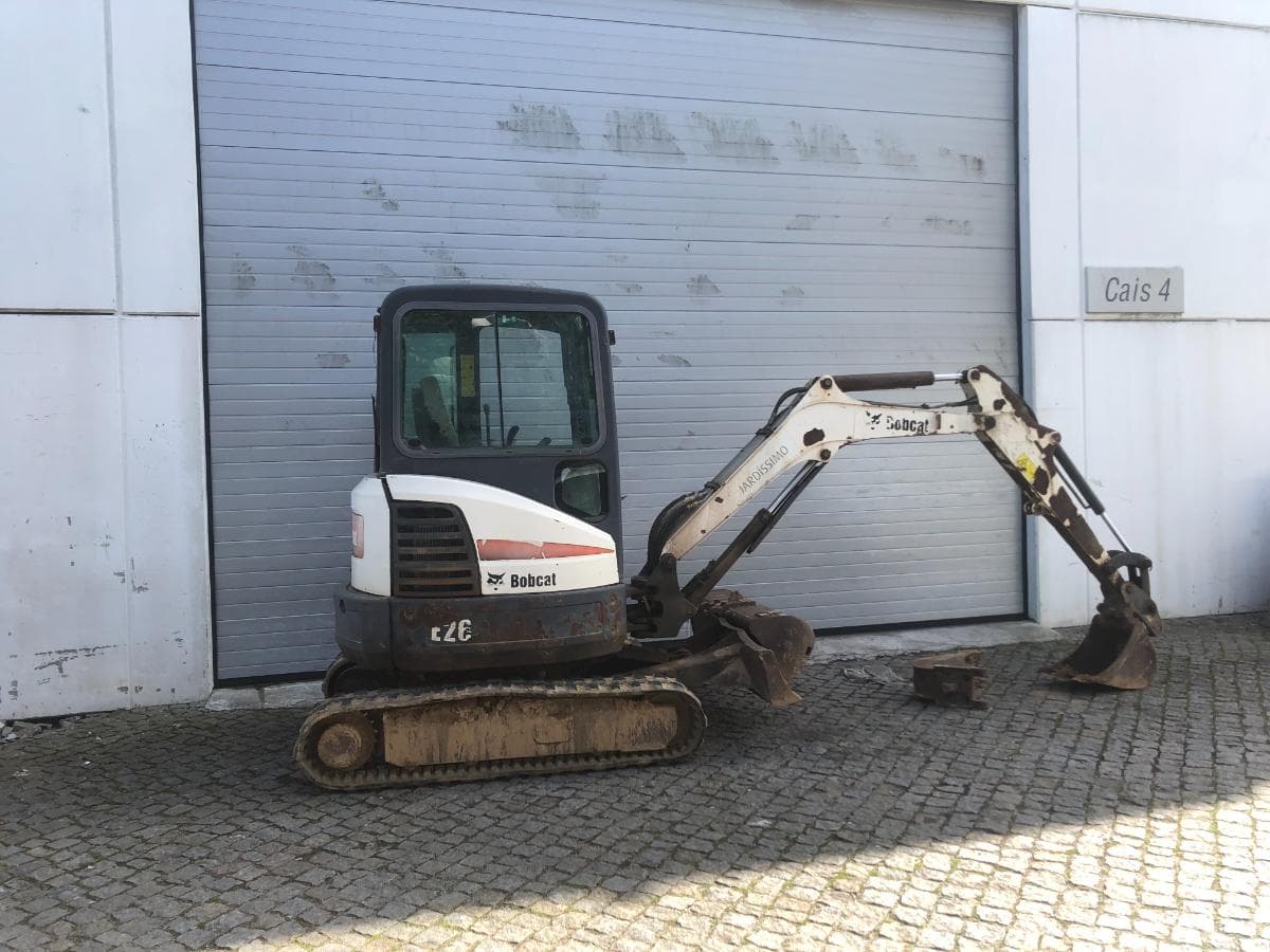 Mini Giratória BobCat E26 — imagen 5