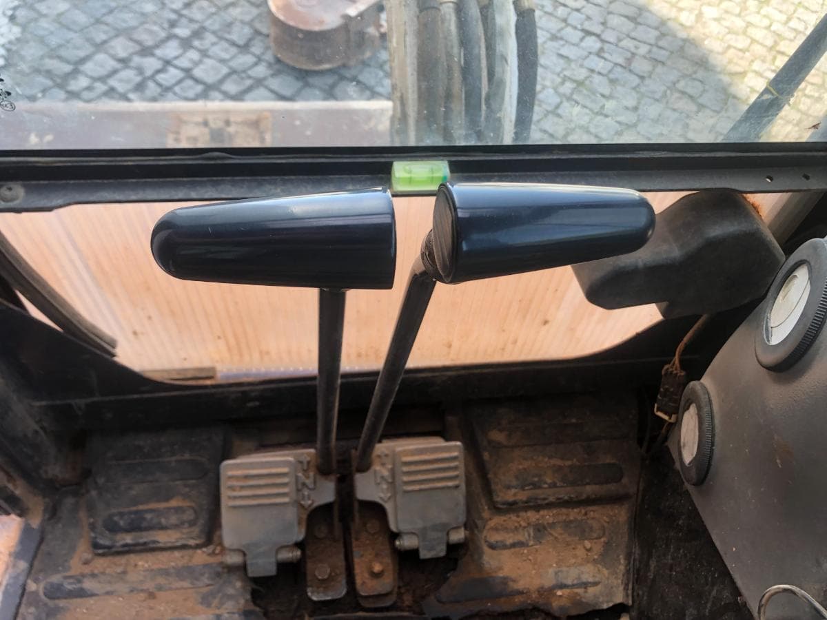 Mini Giratória BobCat E26 — imagen 14