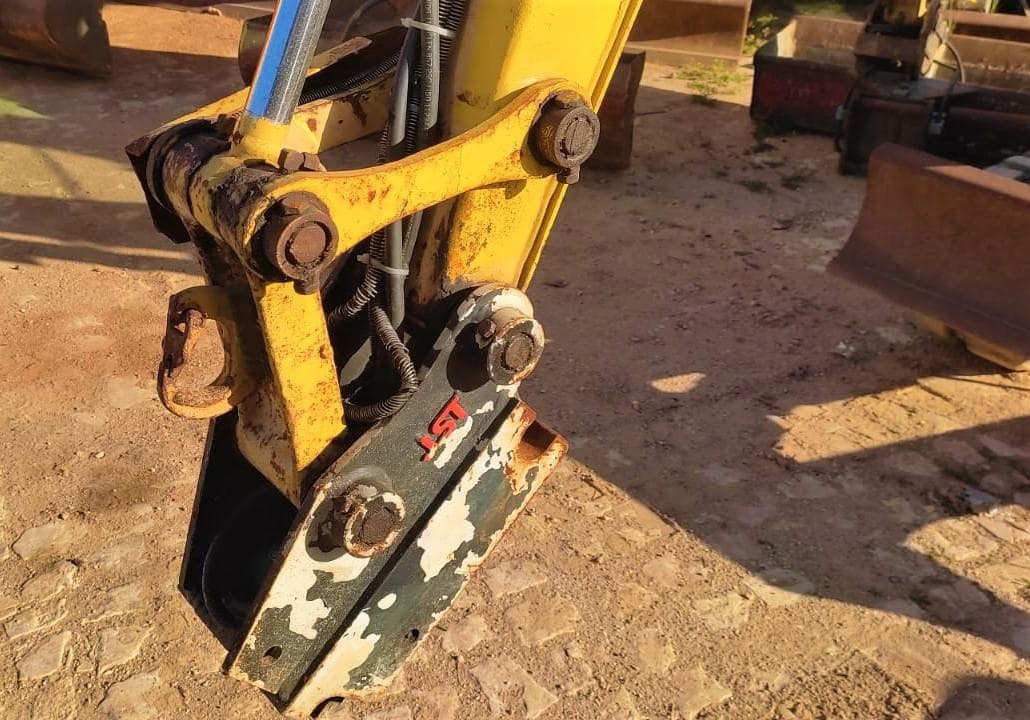 Mini Giratória Yanmar — imagen 13
