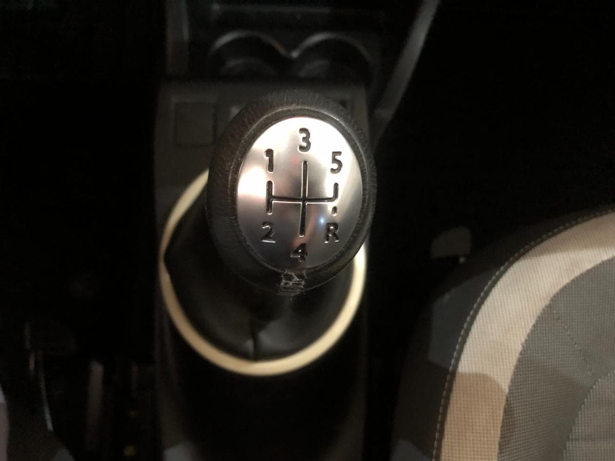 Renault Twingo · Ano 2015 — image 20
