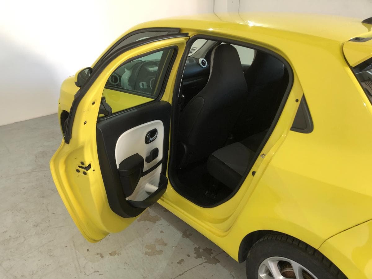 Renault Twingo · Ano 2015 — image 18