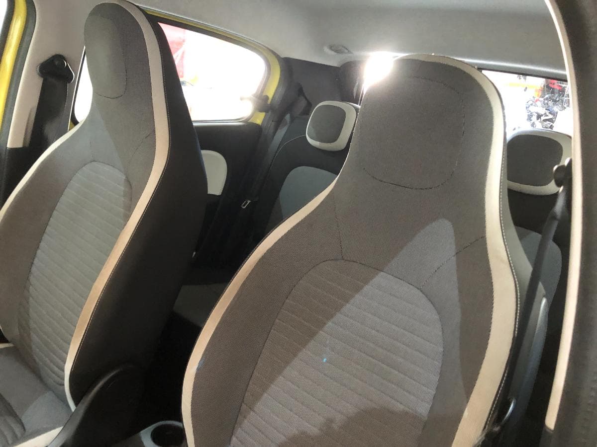 Renault Twingo · Ano 2015 — image 29