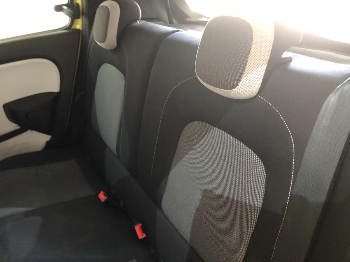 Renault Twingo · Ano 2015 — image 36