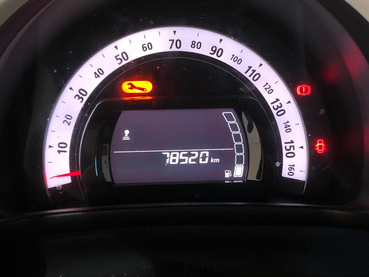 Renault Twingo · Ano 2015 — image 34