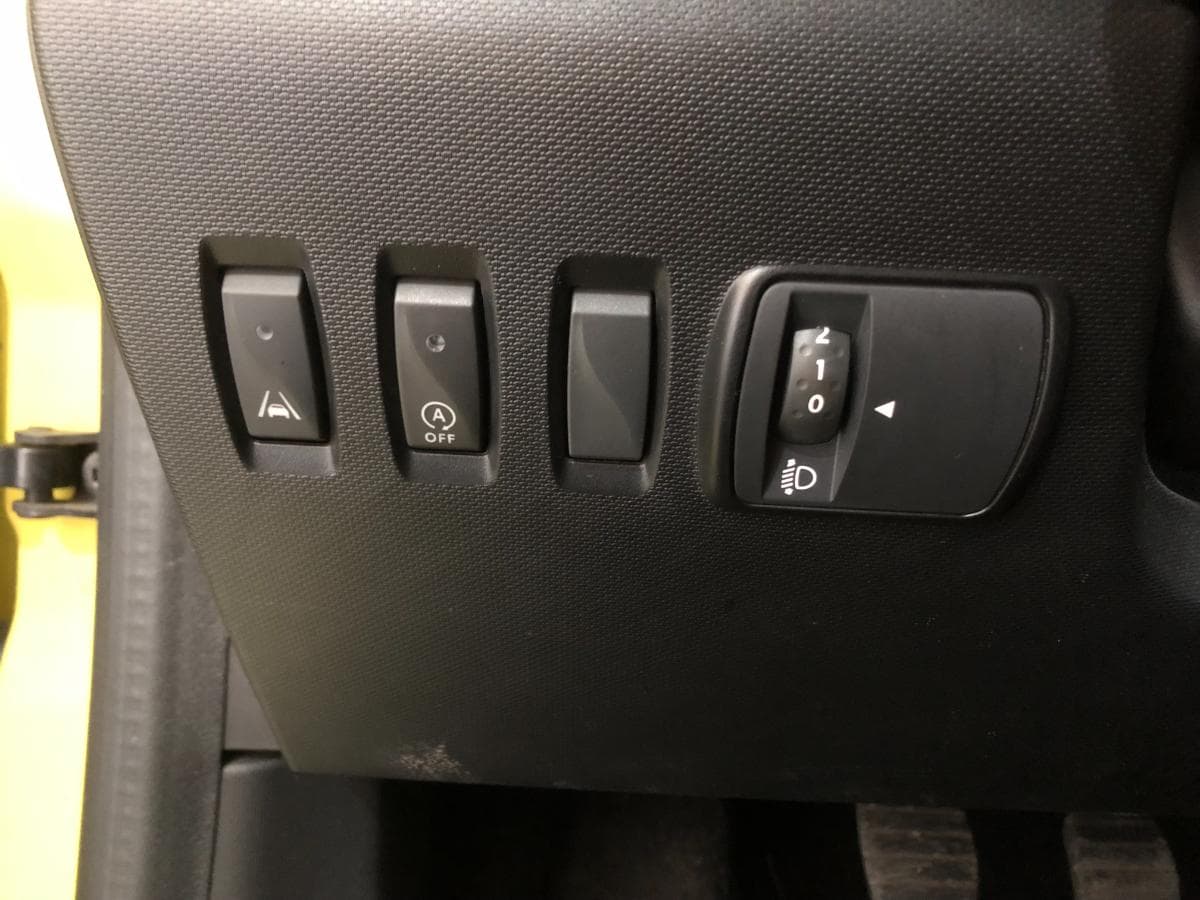 Renault Twingo · Ano 2015 — image 35