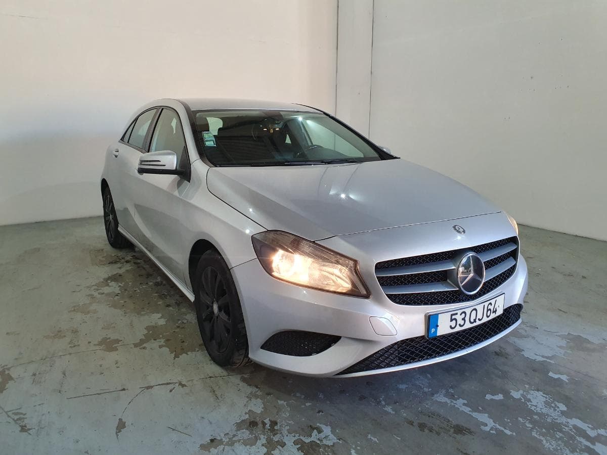 Mercedes-Benz A200 1.8 CDI · Ano 2012 — imagen 1