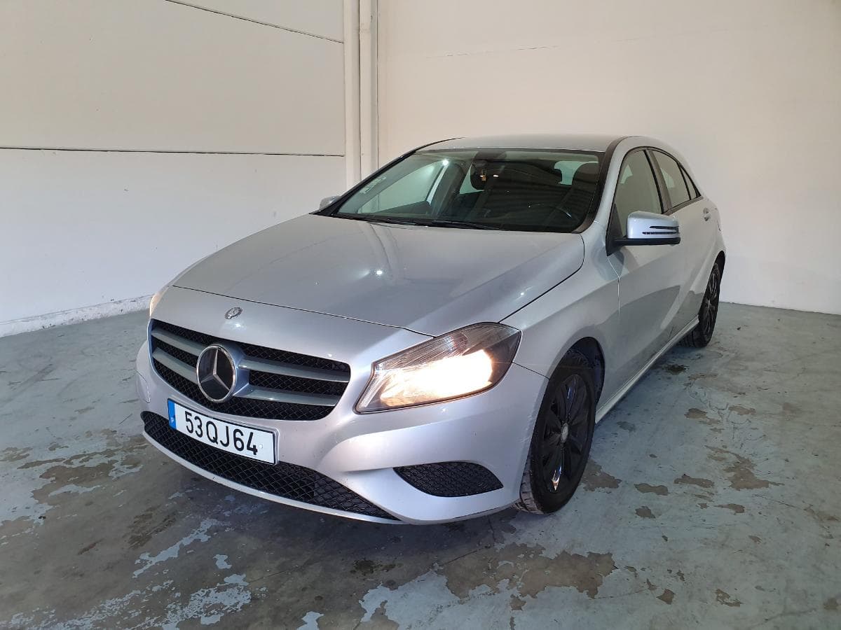 Mercedes-Benz A200 1.8 CDI · Ano 2012 — imagen 2