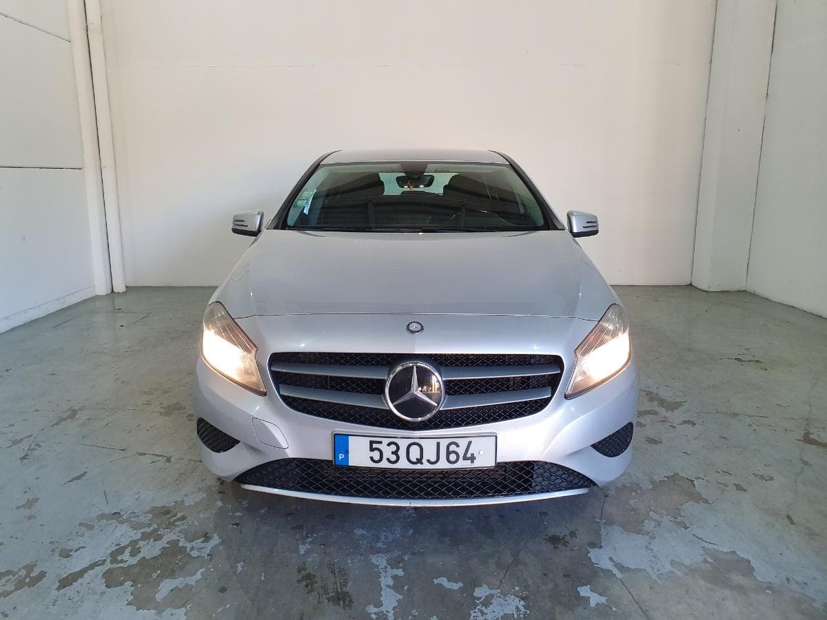 Mercedes-Benz A200 1.8 CDI · Ano 2012 — imagen 3