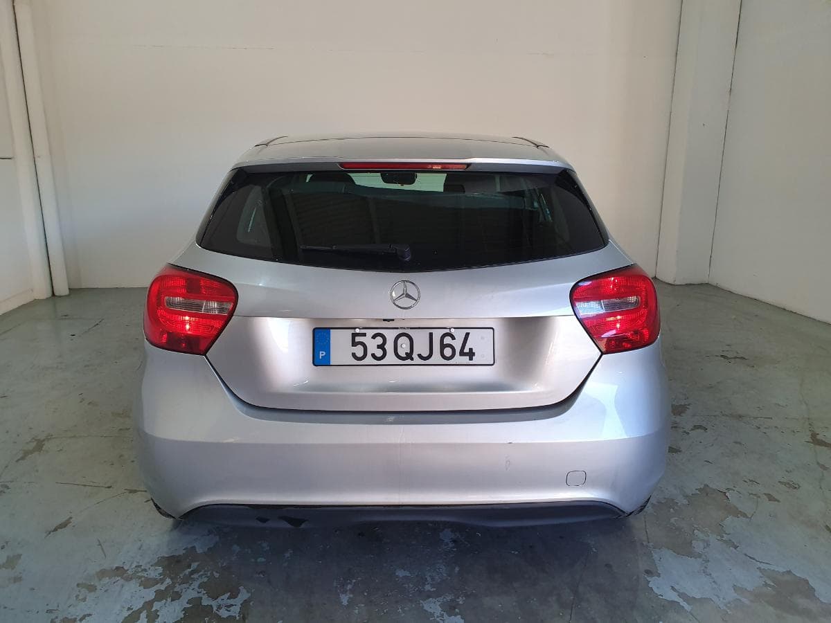 Mercedes-Benz A200 1.8 CDI · Ano 2012 — imagen 6