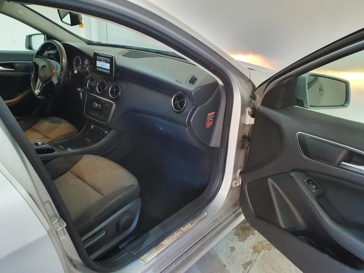 Mercedes-Benz A200 1.8 CDI · Ano 2012 — imagen 23