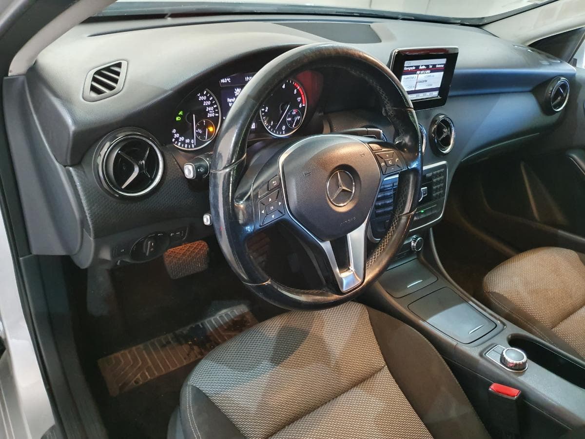 Mercedes-Benz A200 1.8 CDI · Ano 2012 — imagen 30