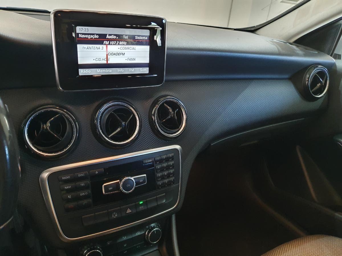 Mercedes-Benz A200 1.8 CDI · Ano 2012 — imagen 29