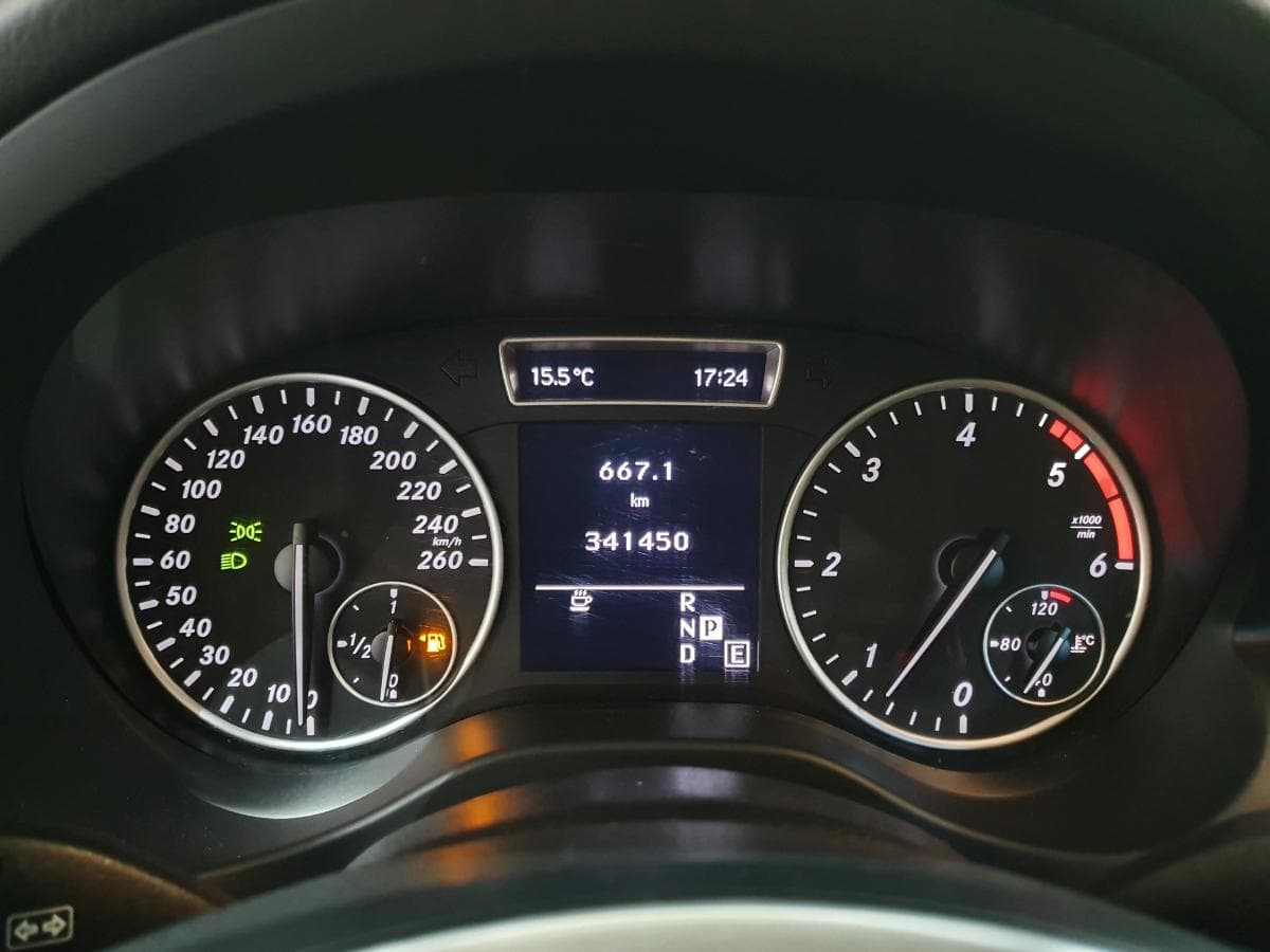 Mercedes-Benz A200 1.8 CDI · Ano 2012 — imagen 32