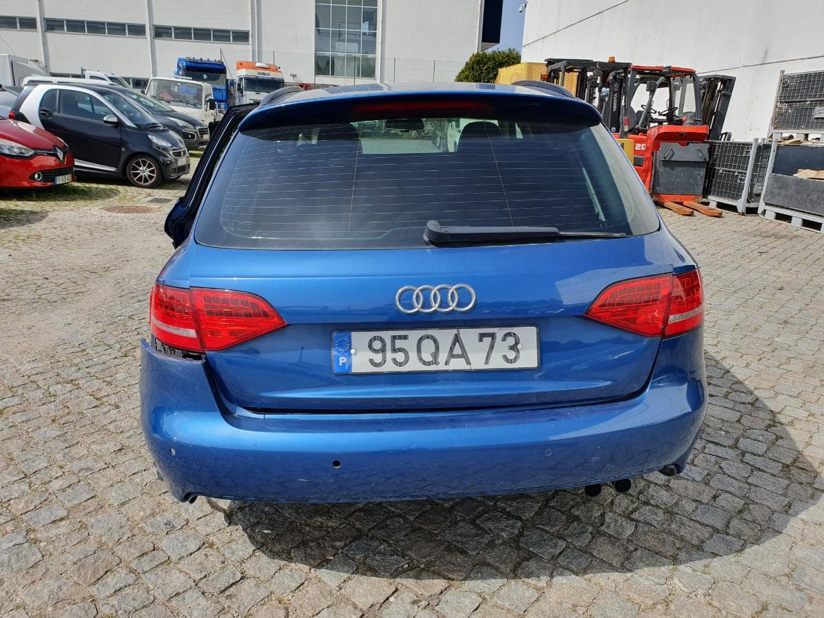 Audi A4 2.0 TDI · Ano 2012 — imagen 8