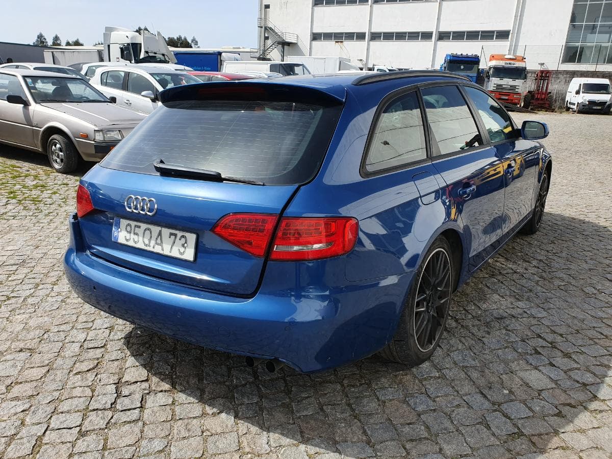 Audi A4 2.0 TDI · Ano 2012 — imagen 7