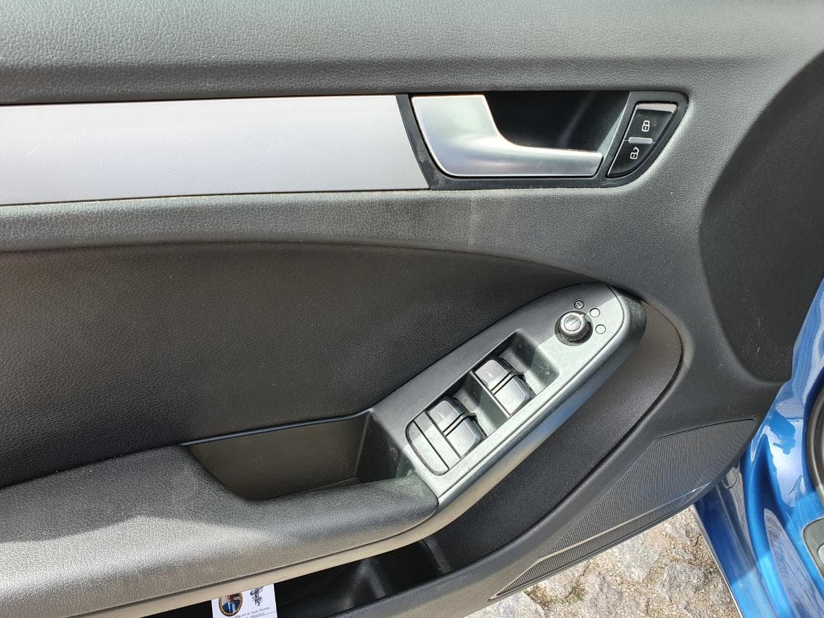 Audi A4 2.0 TDI · Ano 2012 — imagen 42