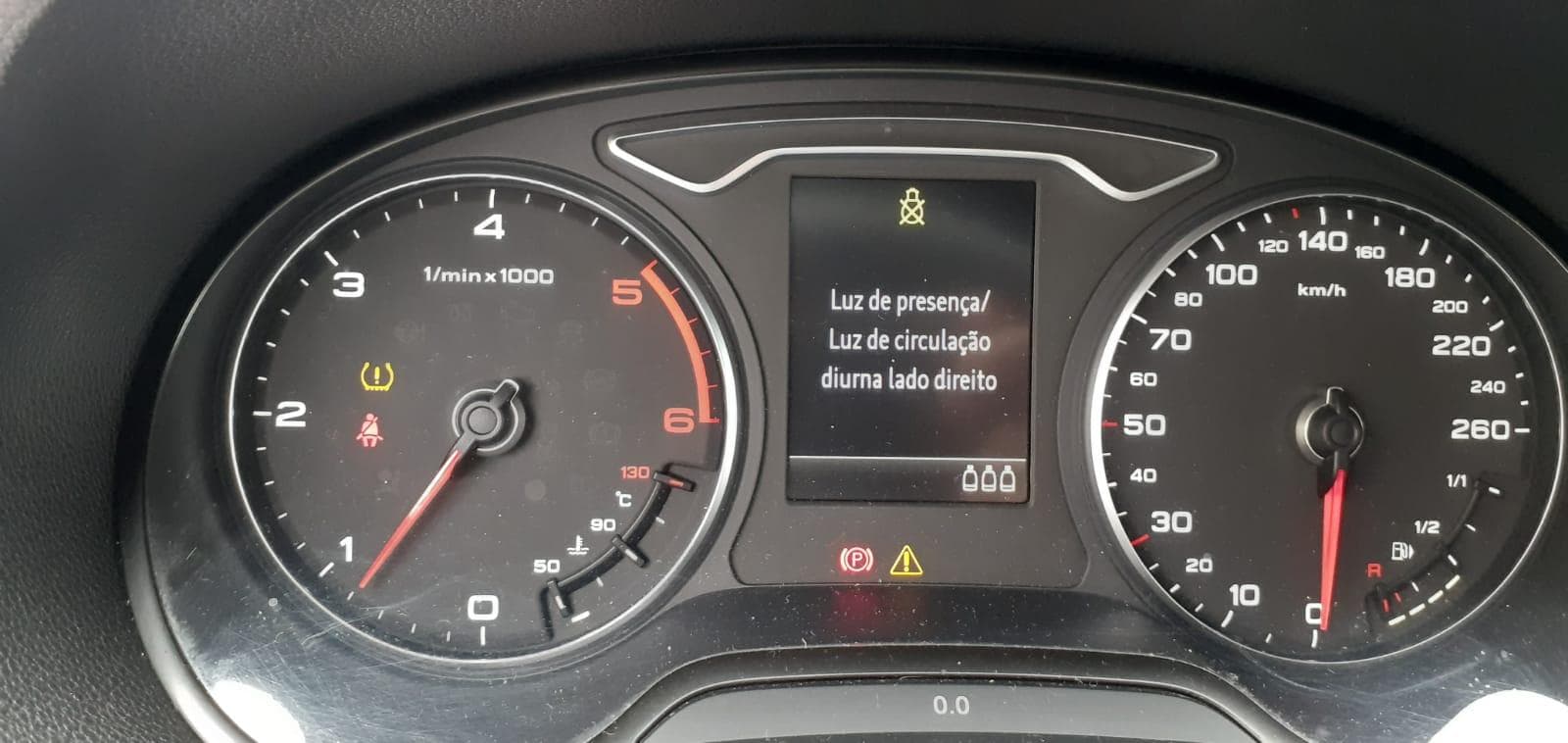 Audi A3 1.6 TDI · Ano 2014 — image 23