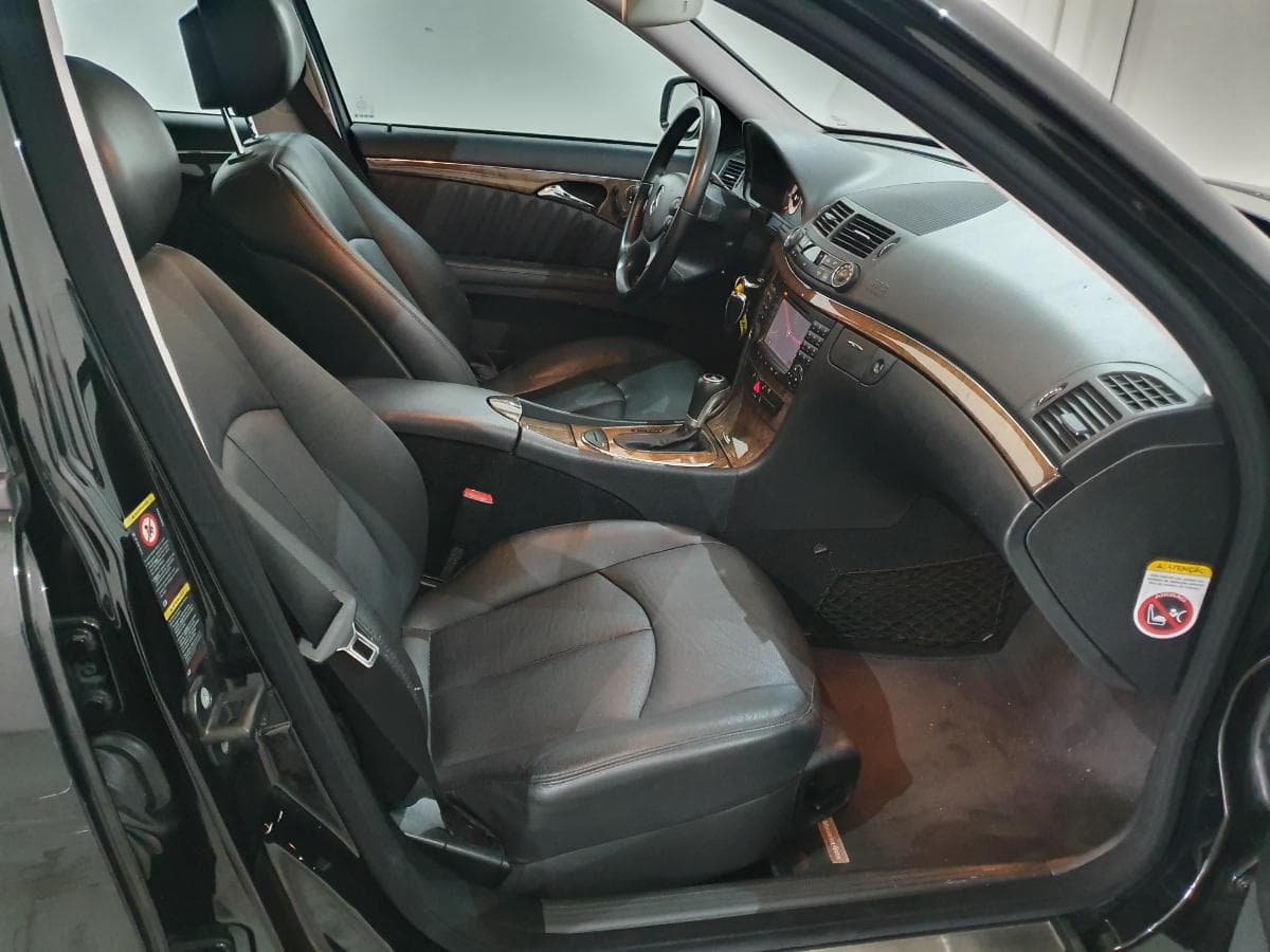 Mercedes-Benz E320 CDI · Ano 2008 — imagen 17