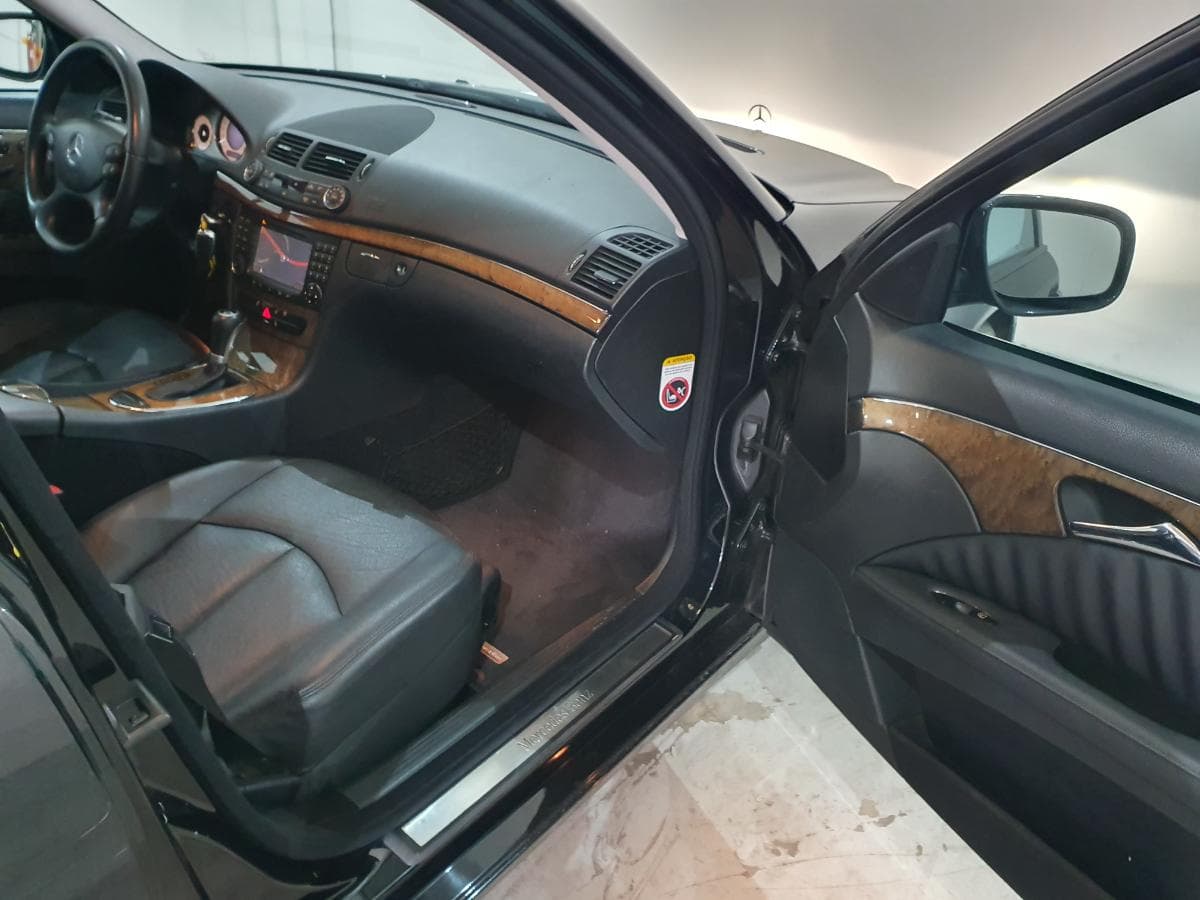 Mercedes-Benz E320 CDI · Ano 2008 — imagen 18