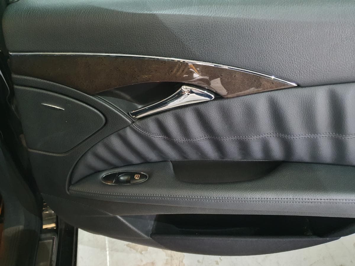 Mercedes-Benz E320 CDI · Ano 2008 — imagen 19
