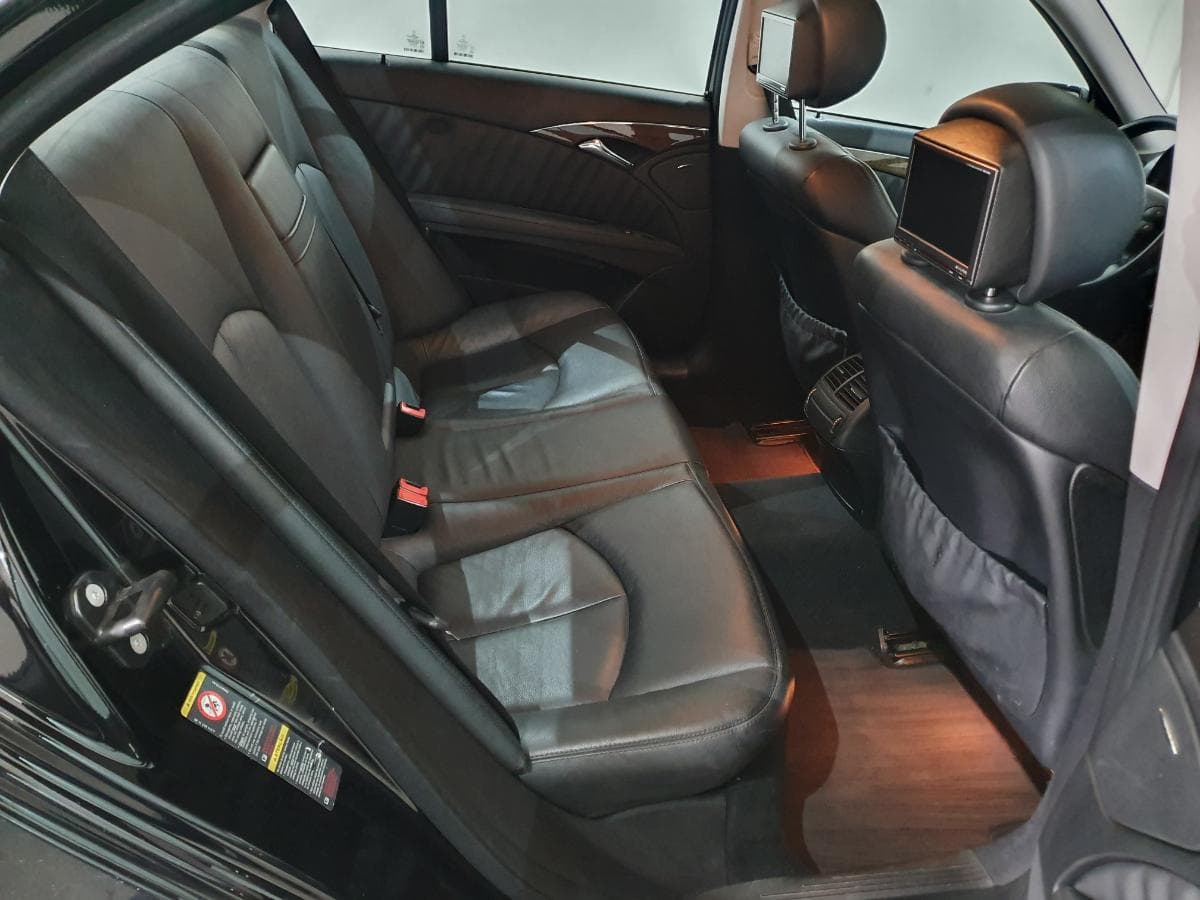 Mercedes-Benz E320 CDI · Ano 2008 — imagen 23