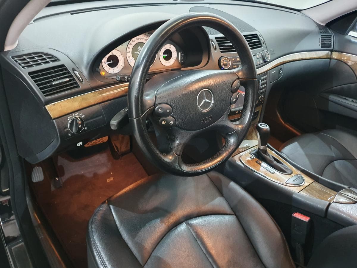 Mercedes-Benz E320 CDI · Ano 2008 — imagen 29
