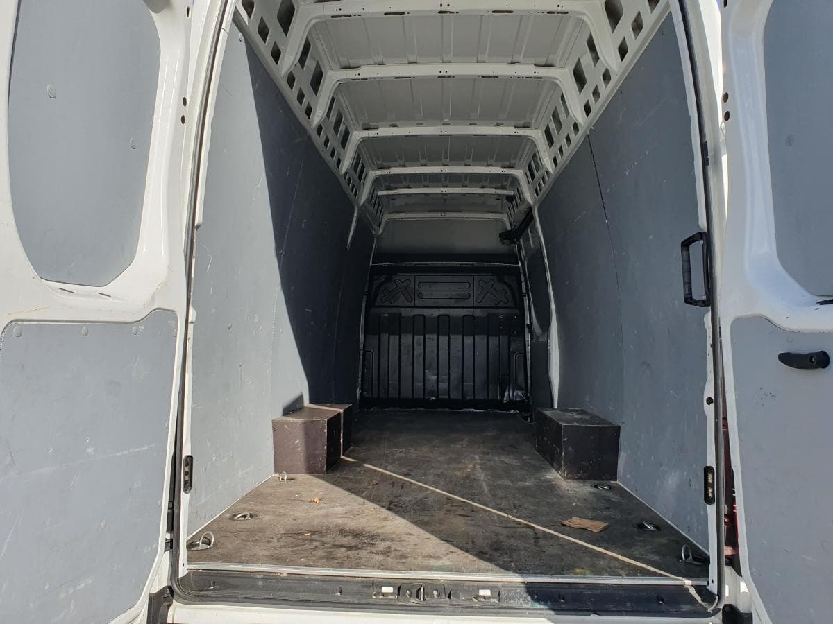 Iveco Daily 35-180 · Ano 2021 — image 7