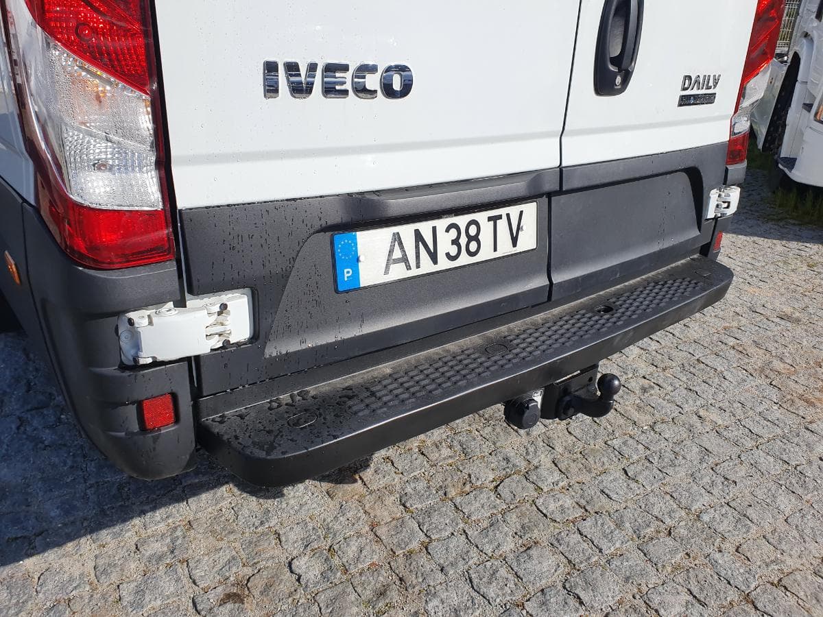 Iveco Daily 35-180 · Ano 2021 — image 10