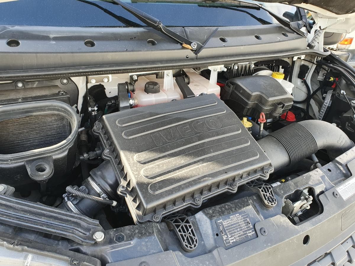 Iveco Daily 35-180 · Ano 2021 — image 4