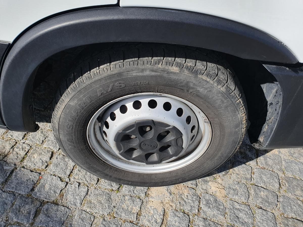 Iveco Daily 35-180 · Ano 2021 — image 16
