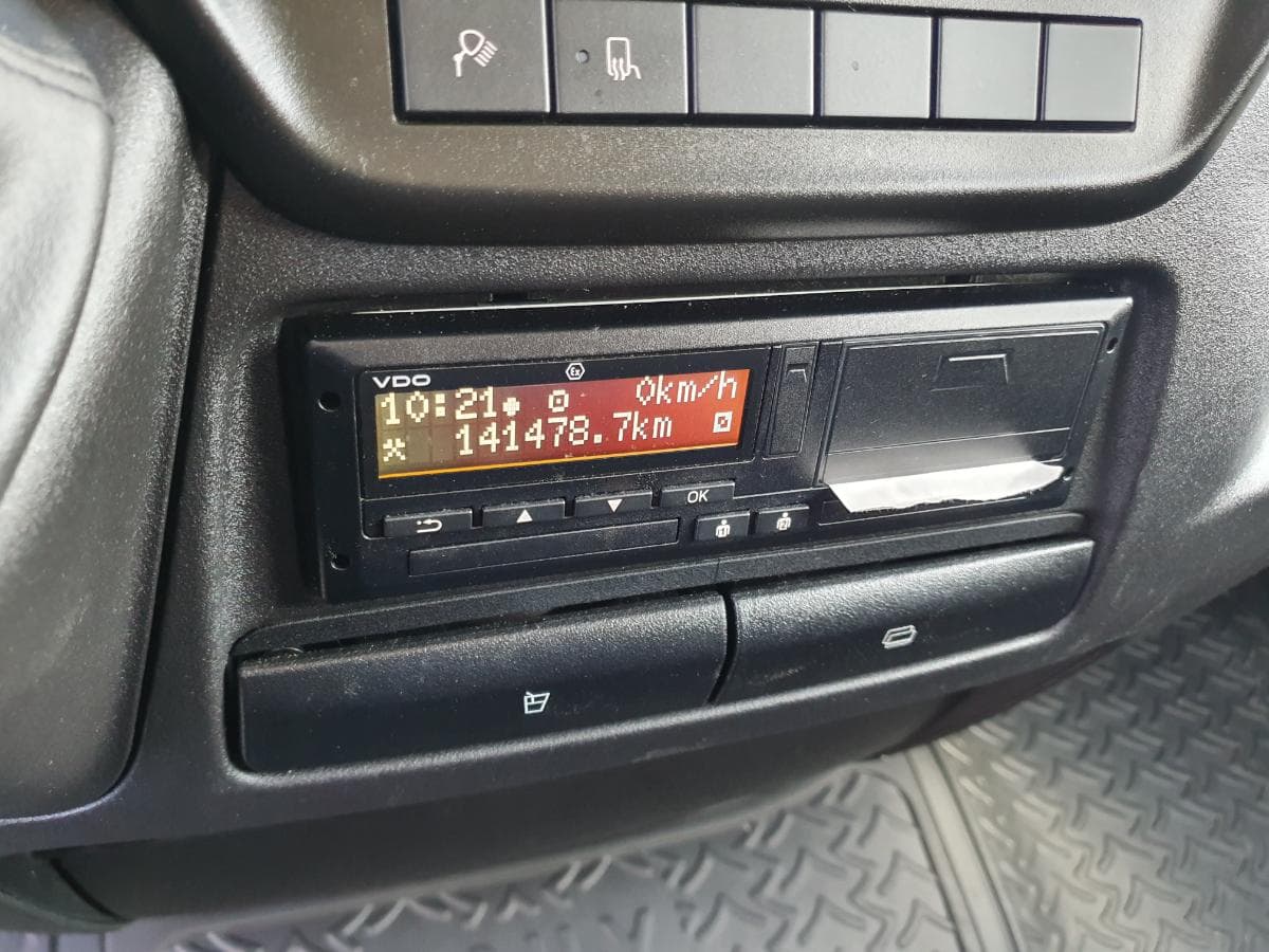 Iveco Daily 35-180 · Ano 2021 — image 23