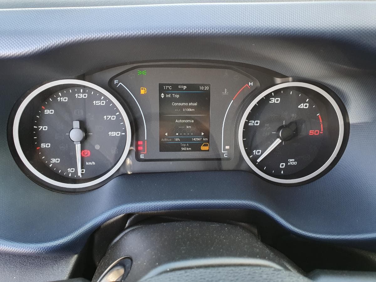 Iveco Daily 35-180 · Ano 2021 — image 29