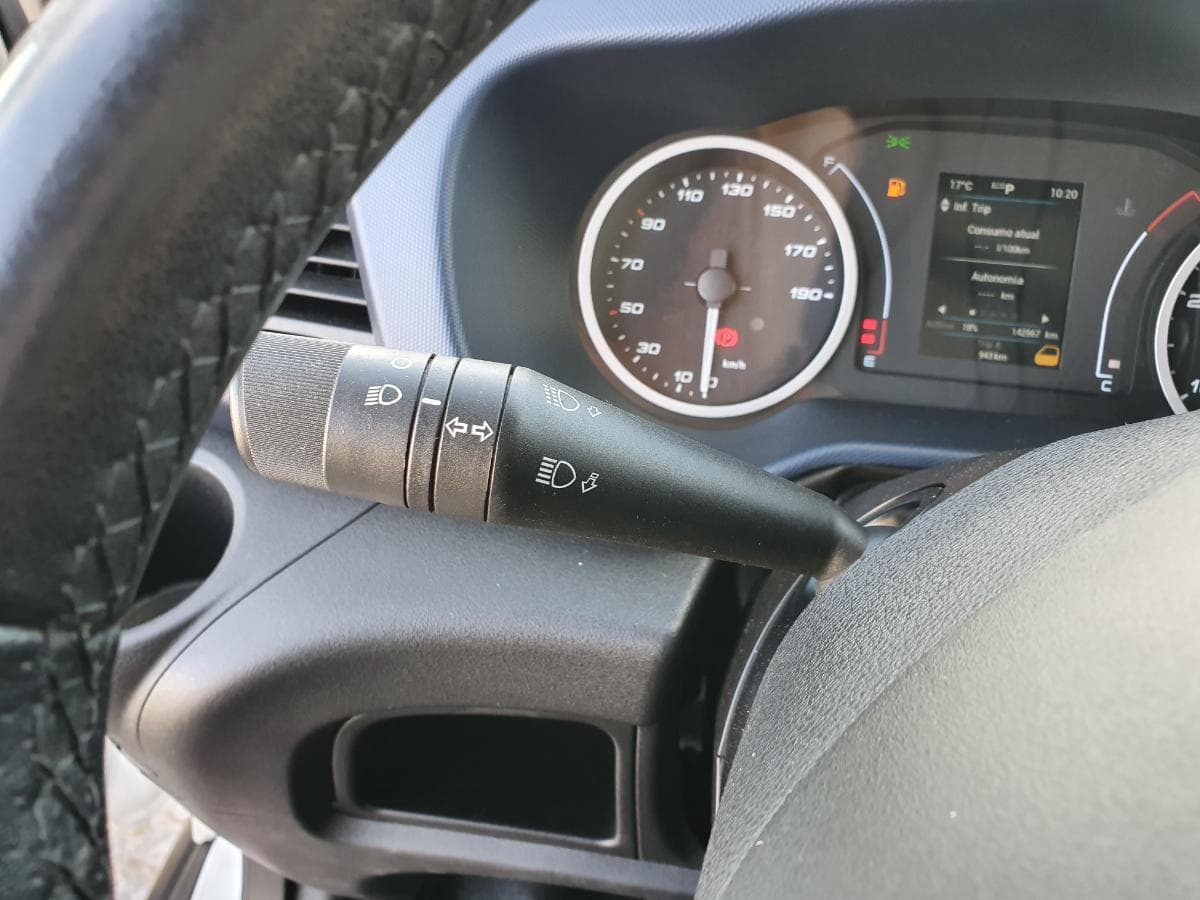 Iveco Daily 35-180 · Ano 2021 — image 33