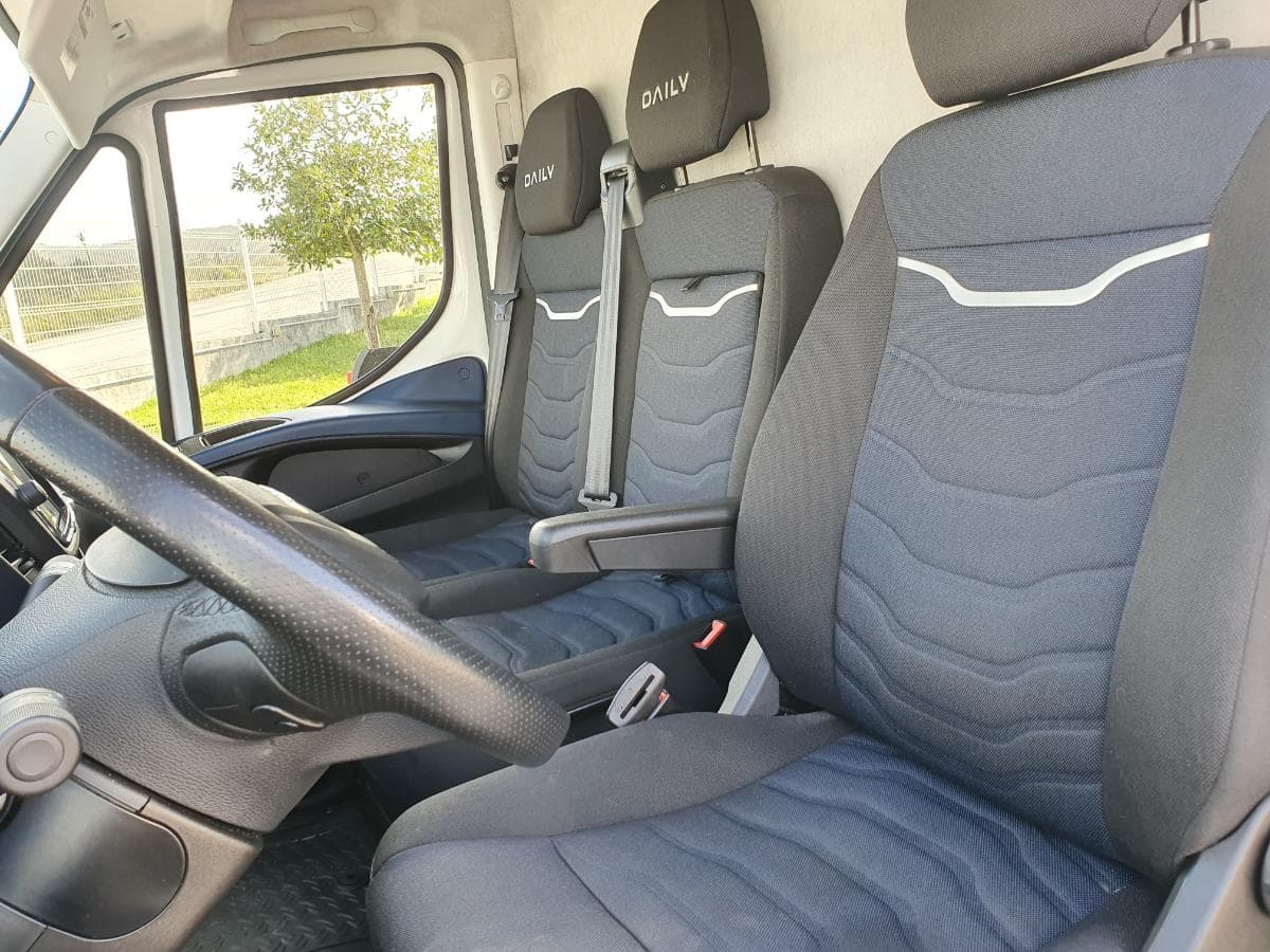 Iveco Daily 35-180 · Ano 2021 — image 34