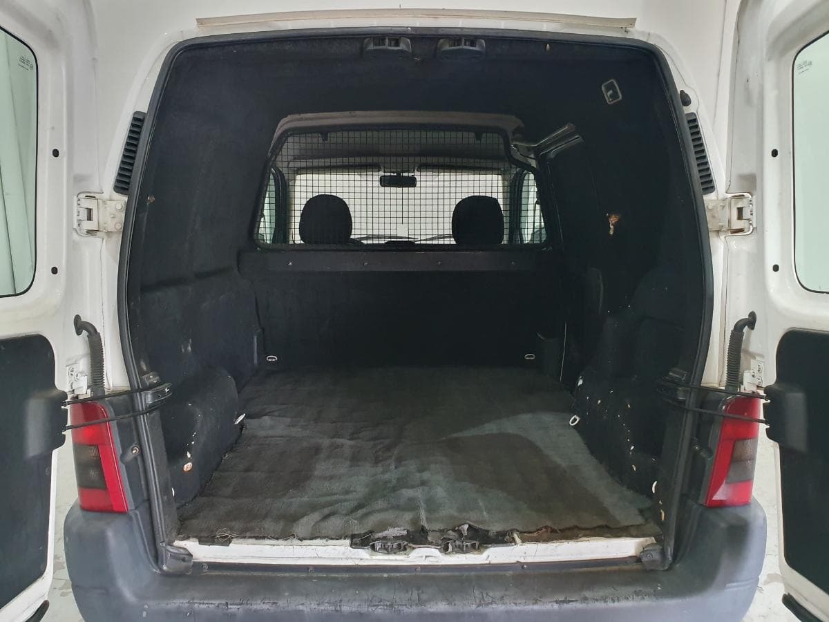 Peugeot Partner 2.0 HDI · Ano 2006 — image 6