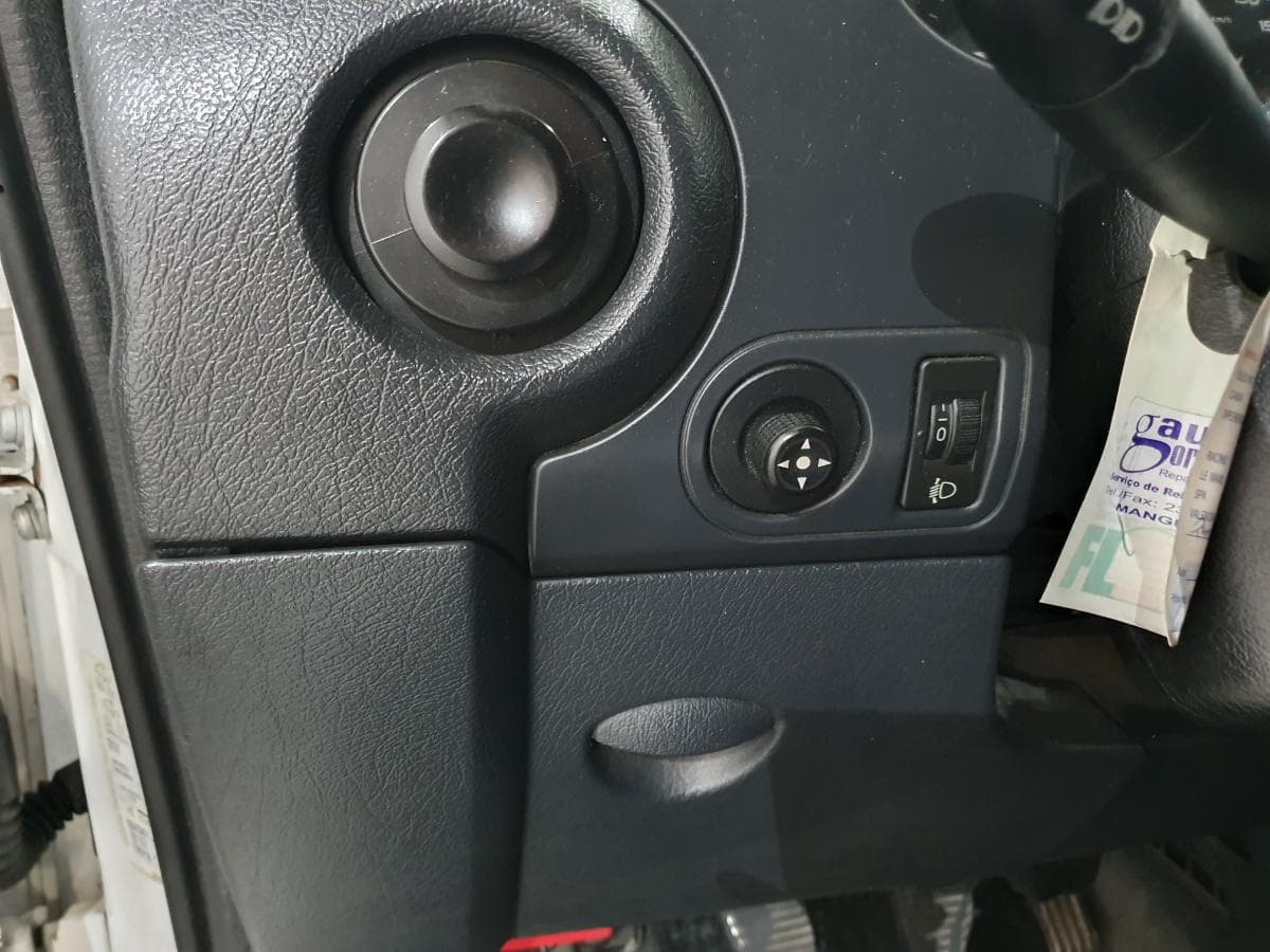 Peugeot Partner 2.0 HDI · Ano 2006 — image 20
